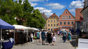 Pfingstmarkt Marktplatz Schlüsselfeld 2022