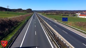 Autobahn ohne Auto Highway Bayern Ausfahrt Schlüsselfeld Fahrtrichtung Würzburg