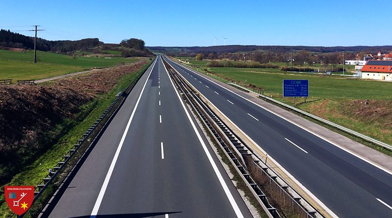 Autobahn ohne Auto Highway Bayern Ausfahrt Schlüsselfeld Fahrtrichtung Würzburg
