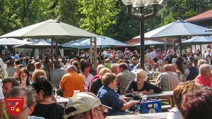 Party Feier Weinfest Erlangen 2023 Erlanger Weinfest Termin Adresse Programm Schlossplatz Juni Feuerwerk Weine